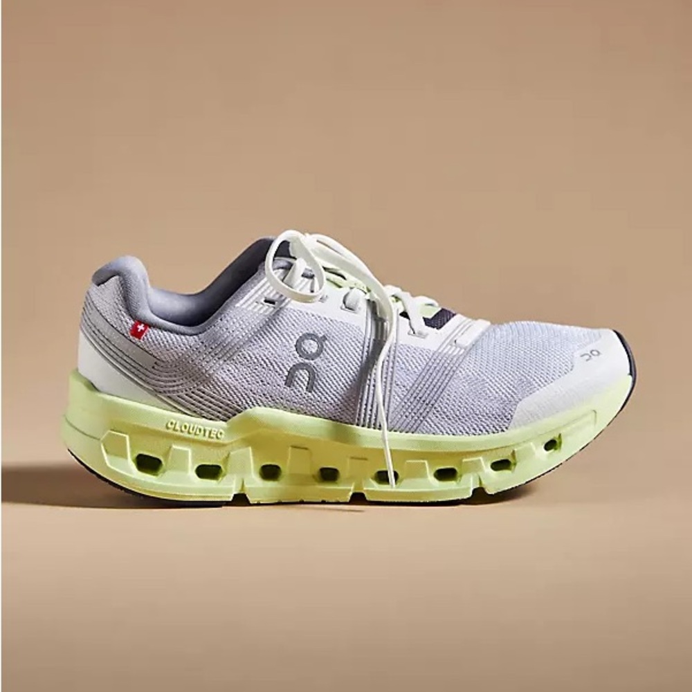 ON Cloudgo Sneakers